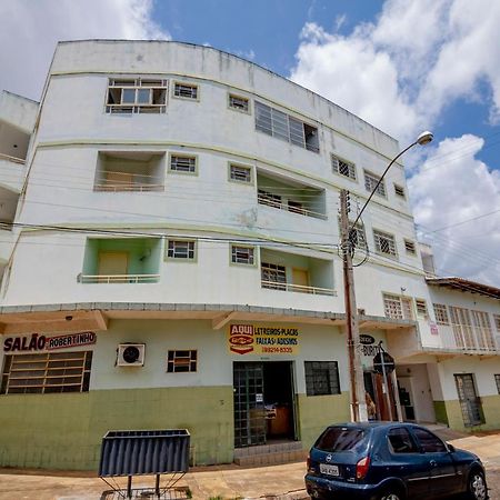 Flat Bem Legal Caldas Novas Exteriör bild