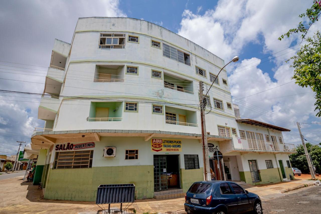 Flat Bem Legal Caldas Novas Exteriör bild